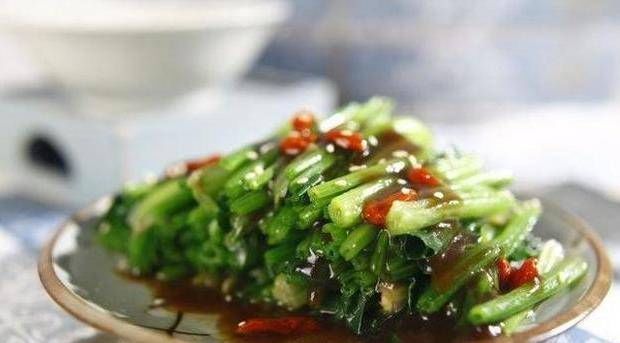  经典|这是一种经典的家常菜，味道和营养都很好，我们应该学会为全家做饭