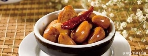  泡制|腌制大蒜的正确方法，很多人都不知道