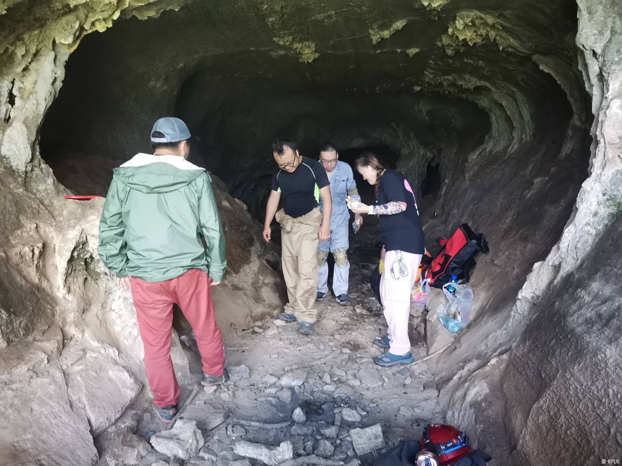  彩虹洞|【鹿卡带你去旅行】刺激的挑战自我