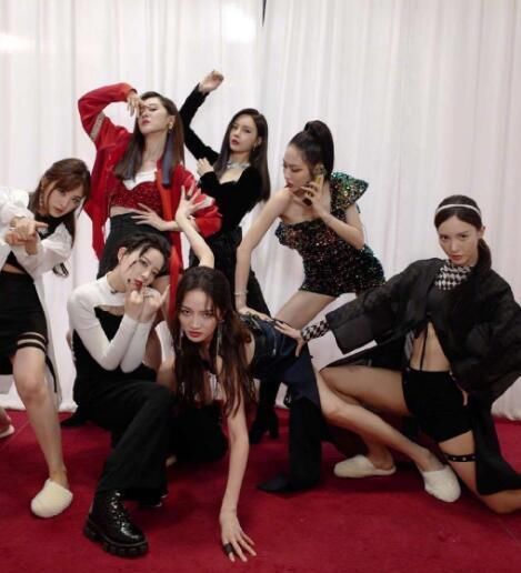  李斯丹妮|最新冲浪榜：宁静团落后，《大碗宽面》不是第一，孟佳有望出道