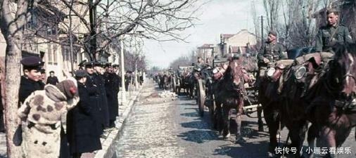 角落|罕见的二战彩色老照片！图二的一幕在战场的每一处角落都发生着