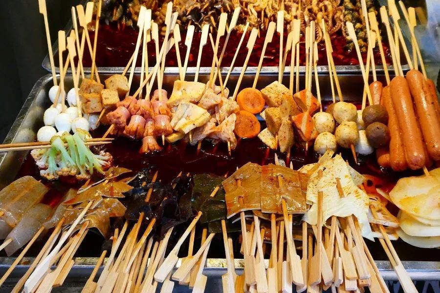 火锅店|小龙坎火锅店2年做2吨地沟油！这种油比地沟油更脏，有人却抢着买