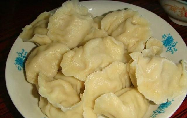  好吃|《妈妈的味道之八》最正宗、最美味的酸菜猪肉馅饺子，好吃到爆