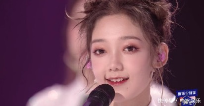 少女|E句话看天下丨硬糖少女303,冲鸭!