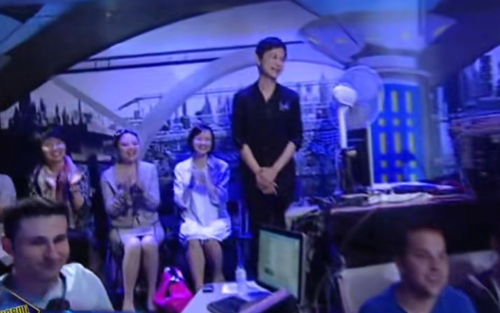  滤镜|离开了滤镜的何炅长这样，《快本》抄袭被国外公开处刑，太丢人！