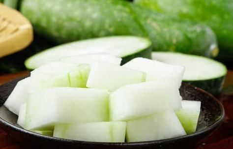  鲜肉|炖排骨汤时，3种调料不要放，好多人不懂，难怪汤不鲜肉不香