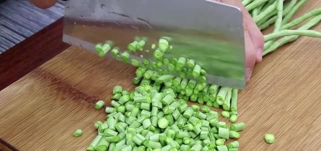 全家人|豆角家常吃法,不用凉拌,做一锅就够全家人吃了