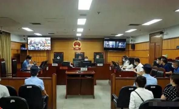 小孩|小孩推老人过马路老人意外摔倒 家属起诉索赔17万 法院判决解气