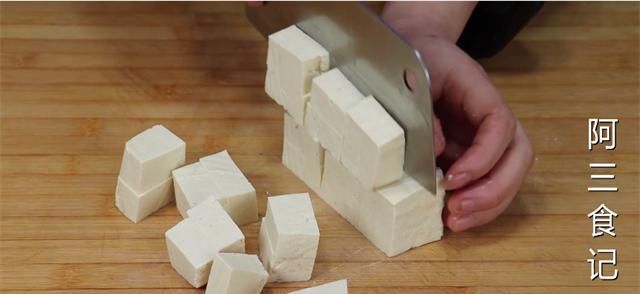 小米椒|自从学会豆腐这样做，全家人天天都想吃，实在太香了，下饭又解馋