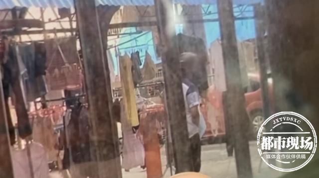 现行|黑手伸向女性内衣,年轻男子被抓现行:“以前都是偷亲戚的”