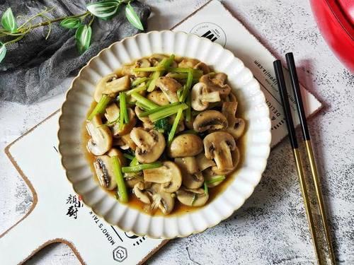 食材|夏天最应该吃的一个菜,5块钱一斤,清爽可口又营养,全家都喜欢