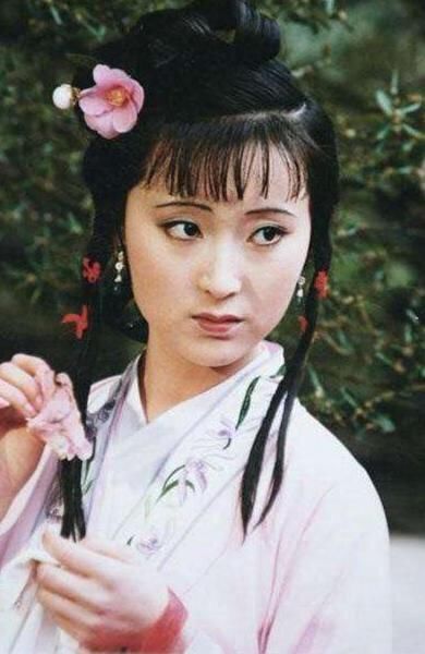  红楼梦|她经历两段婚姻，不幸患癌后弃上亿资产剃度出家，一生都像林黛玉