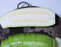  好吃|用你没试过的方子，烧个好吃的西葫芦