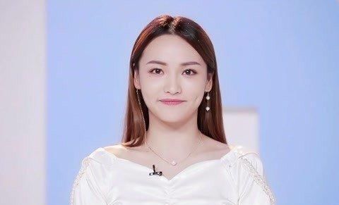  逆袭|《青春有你2》：公共舞台让实力强大的玩家成功逆袭和上层圈子大