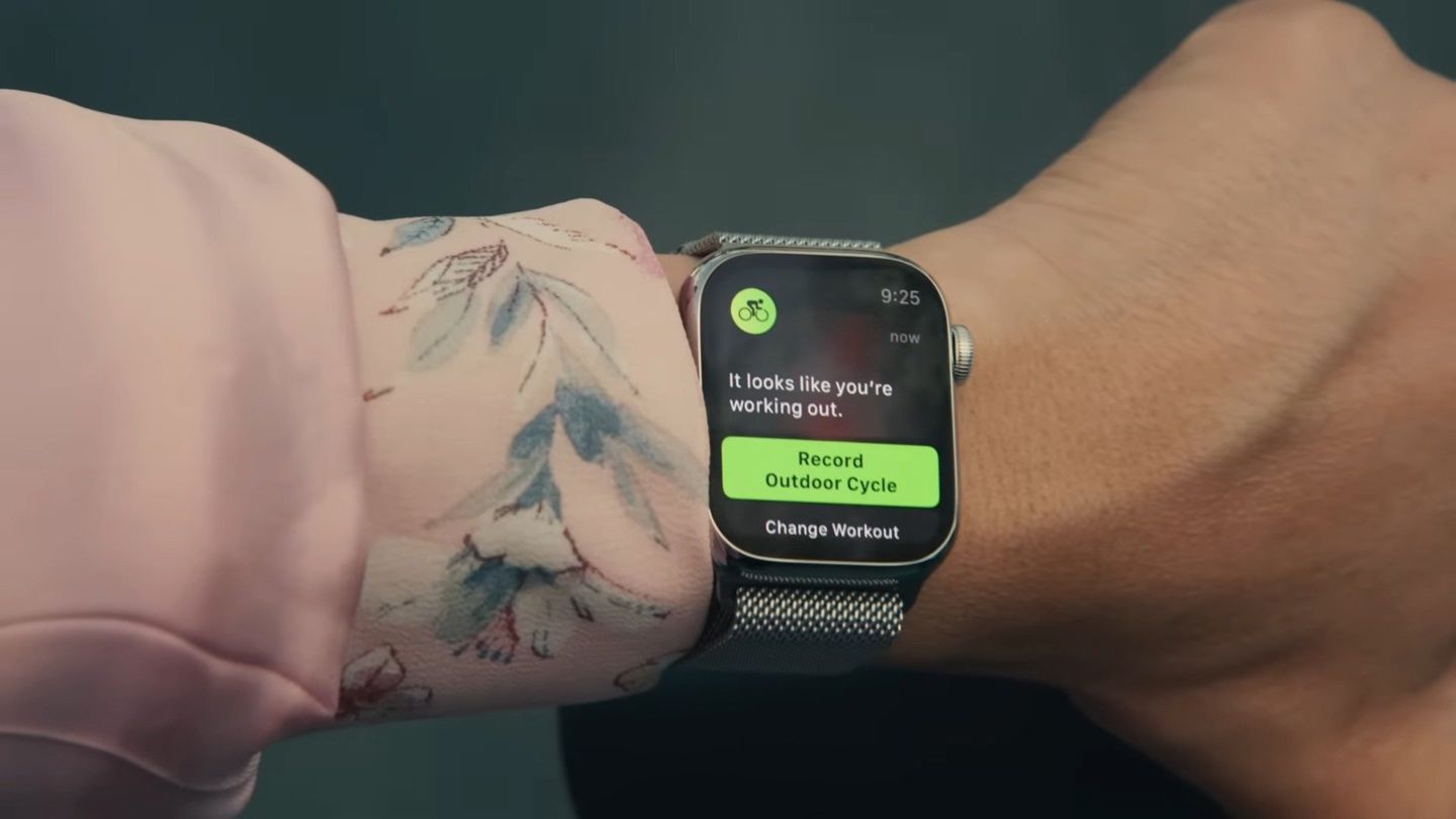 报道称苹果新广告中出现神秘新款 Apple Watch