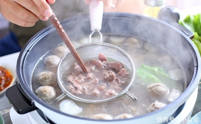 为啥|为啥潮汕牛肉火锅到了北方很难有市场,北方人表示:吃完易生气