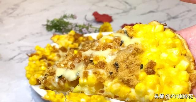 披萨|金沙玉米肉松披萨！超级简单，口感丰富，美味非常，大人小孩都爱