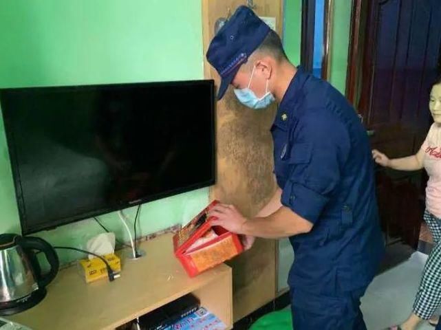 截获|涉案近百吨、案值350万！广东截获大批走私冻肉，这些鸡翅、鸡爪千万别吃