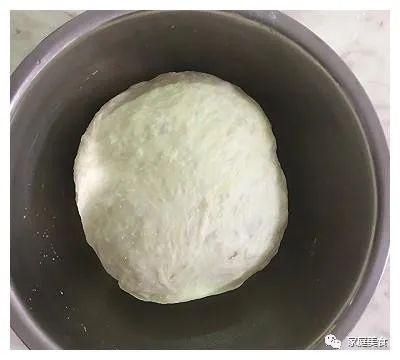 沙拉|芝士沙拉香肠蛋汉堡，自己动手做的汉堡包，吃起来特别香