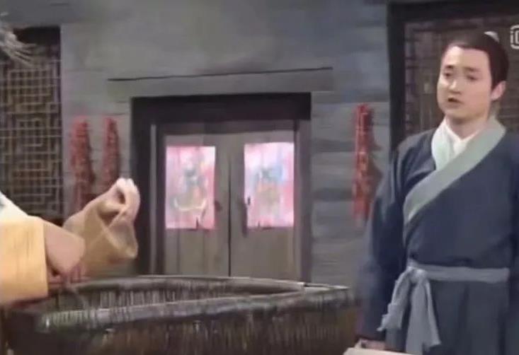 打开|以为女友家只是一般富裕,直到打开他爸的U盘...我懵了,哈哈哈