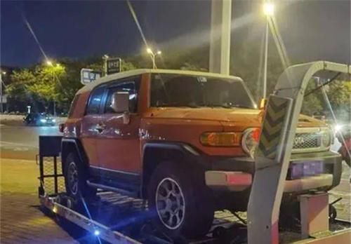  酷路泽|丰田酷路泽连续违停20次，车主放出豪言：我这是豪车，以为城管不敢拖！