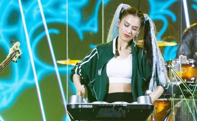  浪姐|《浪姐》五公在即，蓝盈莹致敬孙楠退赛？没想到她会复活失败