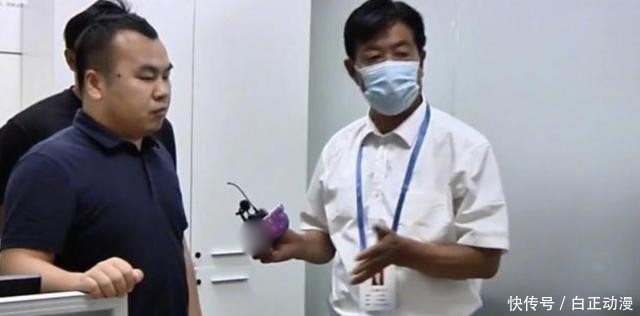  老太太|讹诈？老太太“逛超市”摔骨折，亲属：耳聋听不到安全提示！