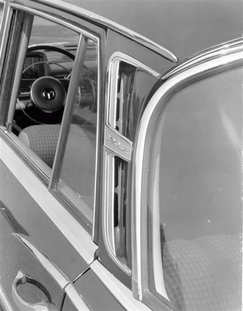 回顾|看经典如何传承 奔驰S级车型历史回顾