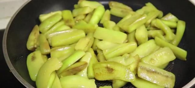  豆腐|豆腐茄子最美味的做法，营养解馋入味，我家经常吃，真是太过瘾了