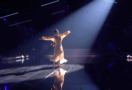  舞台|史上最佛系的漂亮女星！王丽坤发长文告别舞台：宁静姐才是最美的