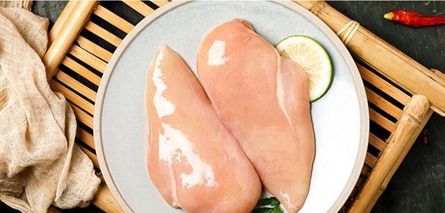 长胖|它是鸡身上的一大块肉,却被人嫌弃,教你4种做法,好吃还不长胖