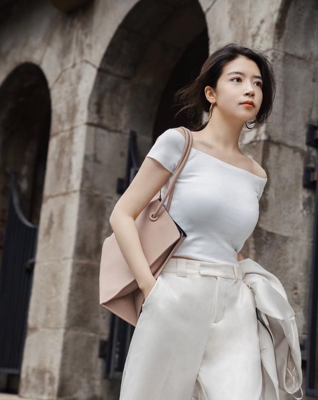 搭配|对三木不服不行,衣品好就算了,在包包的搭配上居然也如此优秀