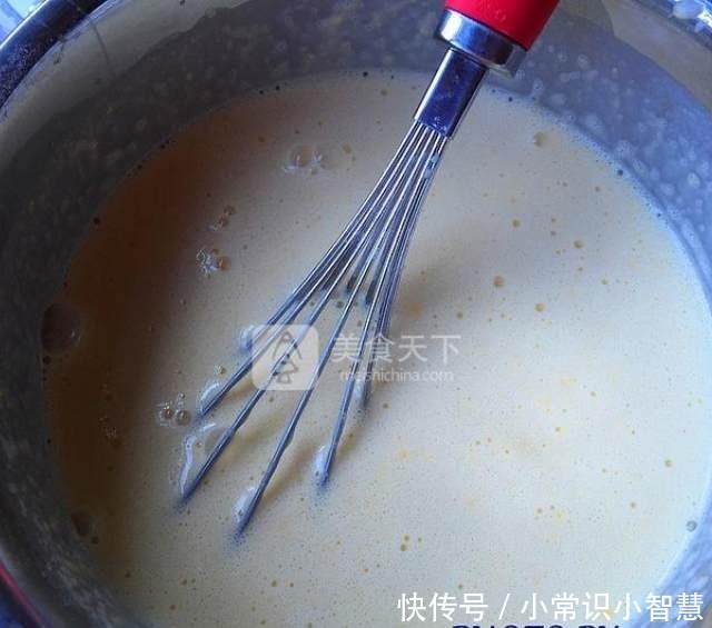 简单|草莓千层蛋糕,一口锅就能做,做法简单,营养美味!