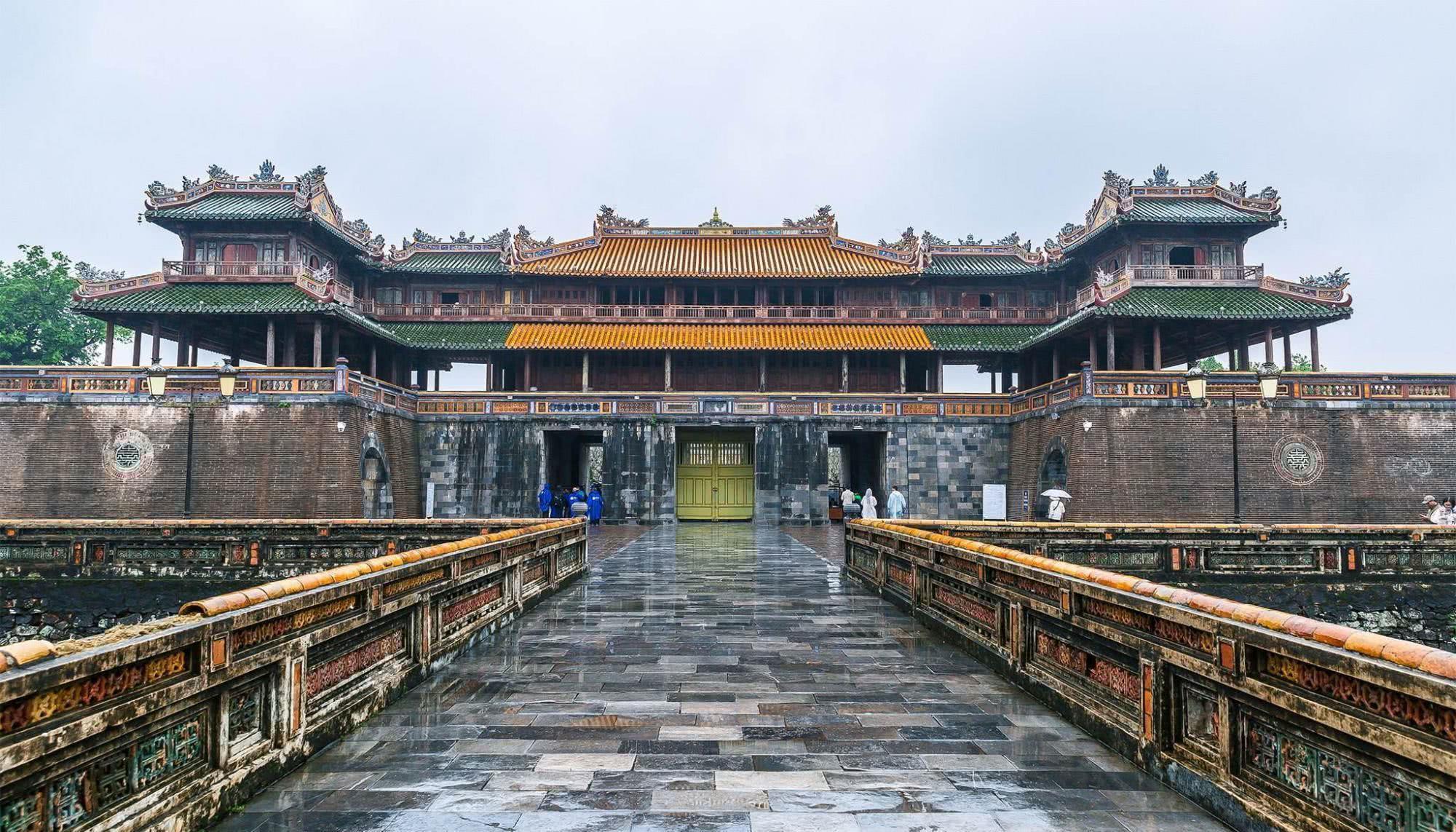  护照上盖|中国原藩属国：却占南海29个岛，如今因南海不愿在我国护照盖章