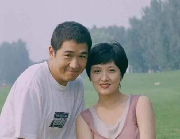 不再|她二婚嫁给张国立,却为了继子不再生子;如今63岁家庭幸福美满