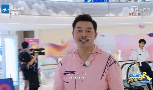  郑恺|《跑男8》谁撕名牌最多？蔡徐坤第5，李晨第3，第一是被忽略的他！