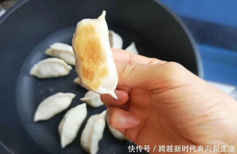 清爽|三伏天，多给家人吃饺子，清爽不腻，护脾胃营养好，一盘吃不够