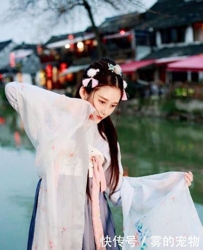 韩国|都是校花,韩国vs美国,看到中国校花:敢问姑娘可曾婚配?