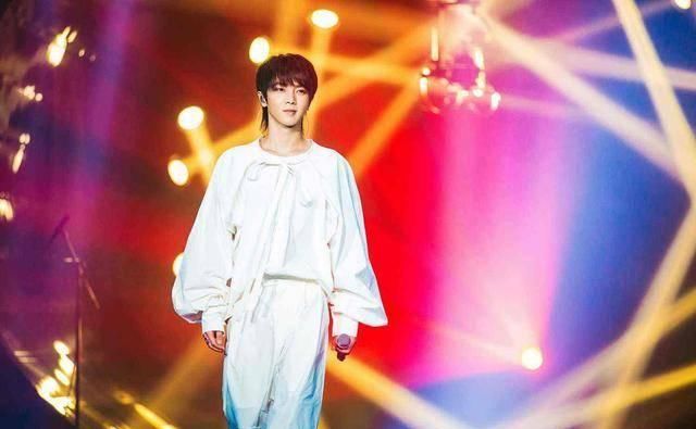  中国|《中国好声音》最新一季导师阵容曝光，双李同台，还有王力宏和她