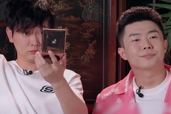  正式|《德云斗笑社》正式官宣定档，看到播出时间，忙坏孟鹤堂