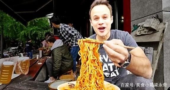 也受到|继老干妈后，又一中国美食“火遍”国外，老外：再贵也要吃！