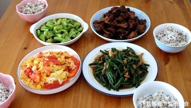 午饭|晒晒今天的午饭，30元做4道家常菜，清淡可口，比大鱼大肉受欢迎