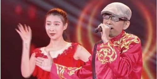  大道|农民歌手，星光大道冠军，声称要“灭了”凤凰传奇，阿宝现在怎么样了？