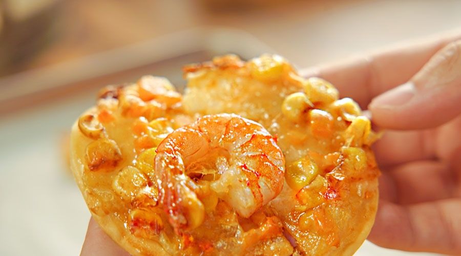 披萨|饺子皮竟有这样的吃法？一张一个披萨