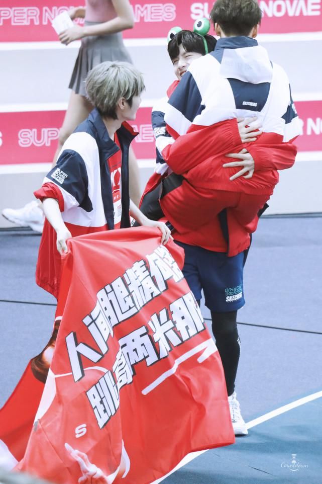  充满|R1SE 这群充满仪式感的男孩子