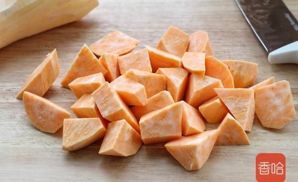 做法|红薯别只用来熬粥,试试这种做法,清甜酥脆饱腹减脂