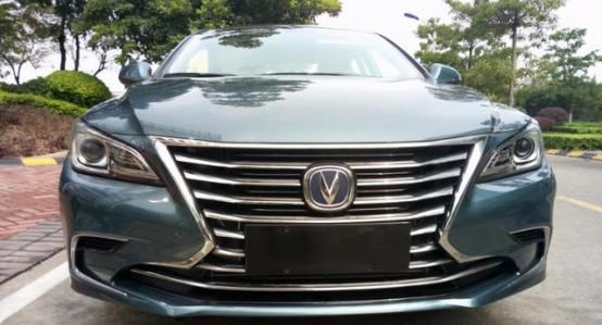 市场|年轻汽车市场，单论颜值就可以成功？长安睿骋评测