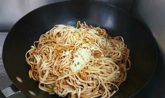  1茶匙|夏天，这面食我家隔三差五就吃，饭菜一锅出，喷香又入味