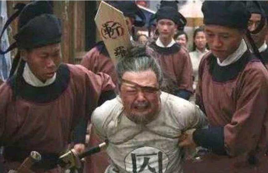 扮成|朱元璋微服私访,扮成乞丐去要饭,为何回来后连杀五位大臣?