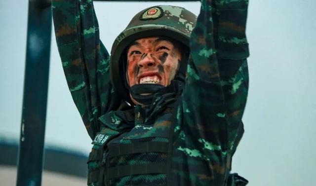 策划|军团策划丨燃!节日不忘战备,中国军人枕戈待旦……